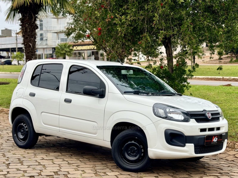 UNO 1.0 EVO ATTRACTIVE 8V FLEX 4P MANUAL - 2019 - CASCA