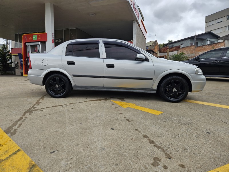 ASTRA 2.0 MPFI GLS SEDAN 8V GASOLINA 4P MANUAL - 2000 - CAXIAS DO SUL