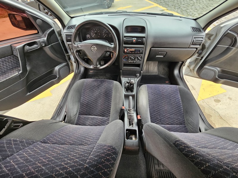 ASTRA 2.0 MPFI GLS SEDAN 8V GASOLINA 4P MANUAL - 2000 - CAXIAS DO SUL