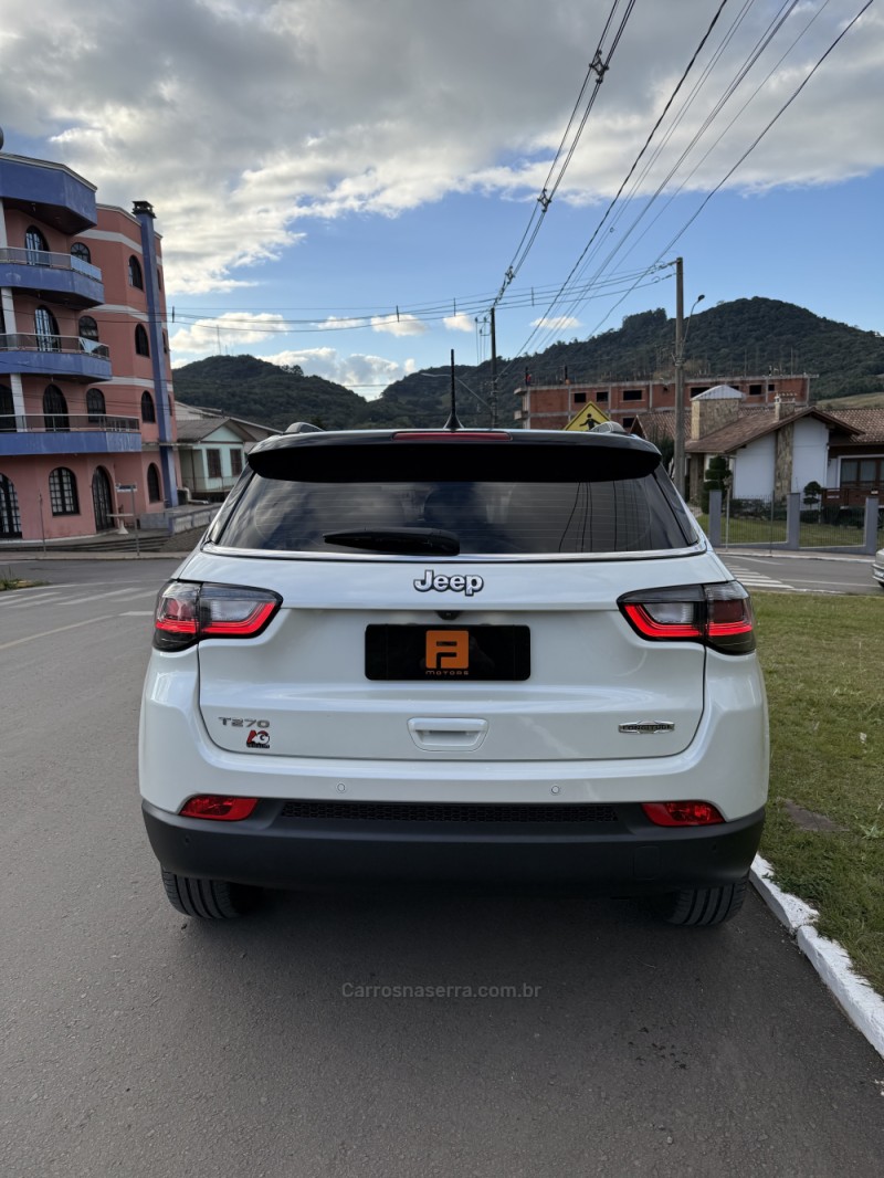 COMPASS 1.3 LONGITUDE T270 16V TURBO FLEX 4P AUTOMÁTICO - 2022 - NOVA ARAçá
