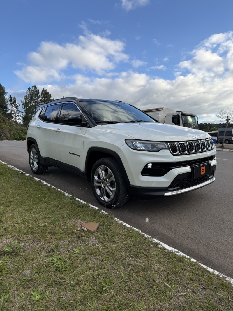 COMPASS 1.3 LONGITUDE T270 16V TURBO FLEX 4P AUTOMÁTICO - 2022 - NOVA ARAçá