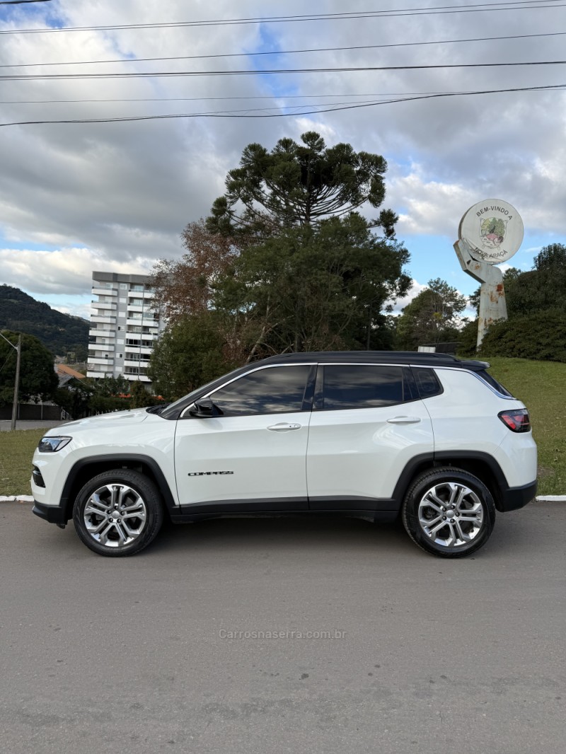 COMPASS 1.3 LONGITUDE T270 16V TURBO FLEX 4P AUTOMÁTICO - 2022 - NOVA ARAçá