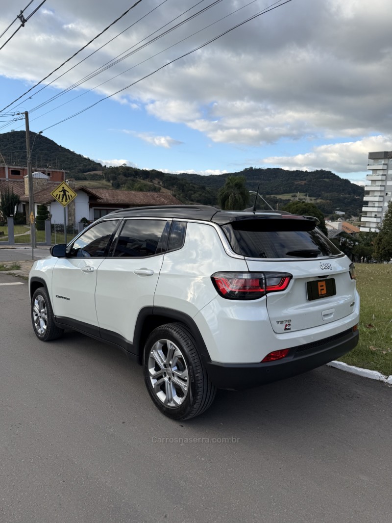 COMPASS 1.3 LONGITUDE T270 16V TURBO FLEX 4P AUTOMÁTICO - 2022 - NOVA ARAçá