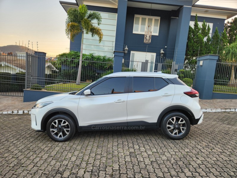 KICKS 1.6 SENSE 16V FLEX 4P AUTOMÁTICO - 2022 - MONTENEGRO