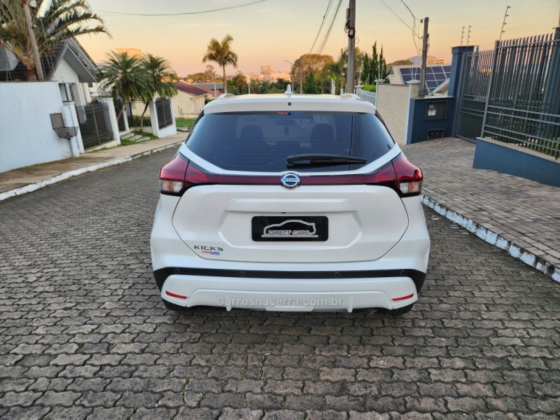 KICKS 1.6 SENSE 16V FLEX 4P AUTOMÁTICO - 2022 - MONTENEGRO