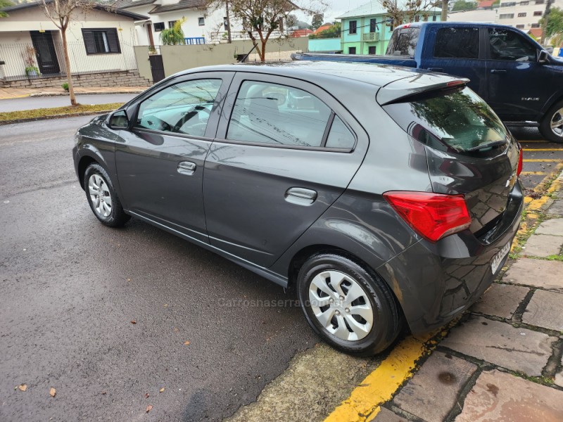 ONIX 1.0 LT 12V FLEX 4P MANUAL - 2017 - VERANóPOLIS