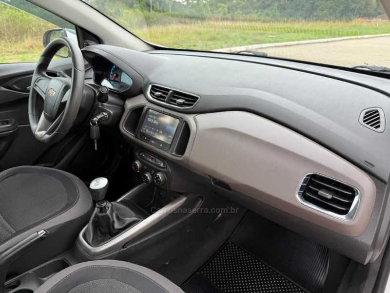 PRISMA 1.4 MPFI LTZ 8V FLEX 4P MANUAL - 2015 - IVOTI