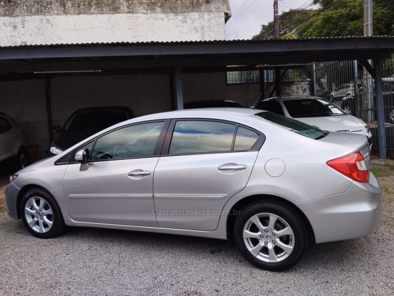 CIVIC 2.0 EXR 16V FLEX 4P AUTOMÁTICO - 2014 - FARROUPILHA