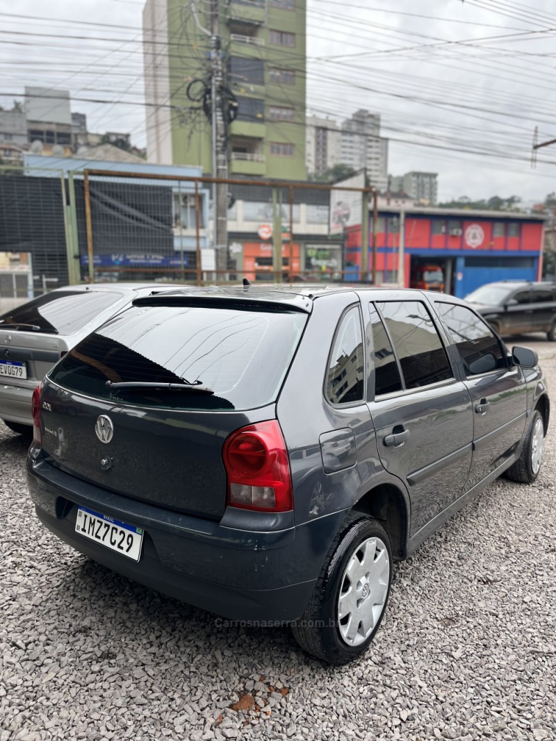 GOL 1.0 MI PLUS 8V GASOLINA 4P MANUAL - 2006 - CAXIAS DO SUL