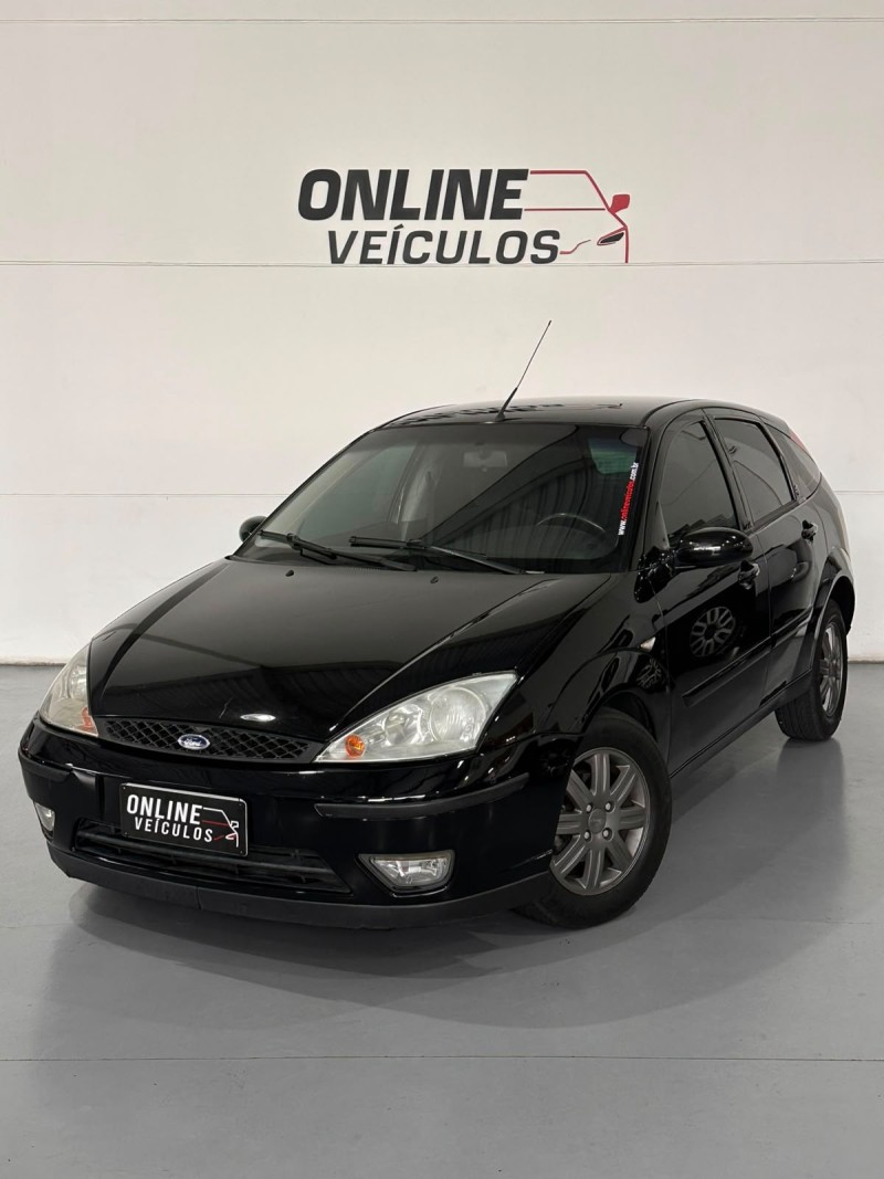 FOCUS 2.0 GHIA 16V GASOLINA 4P MANUAL