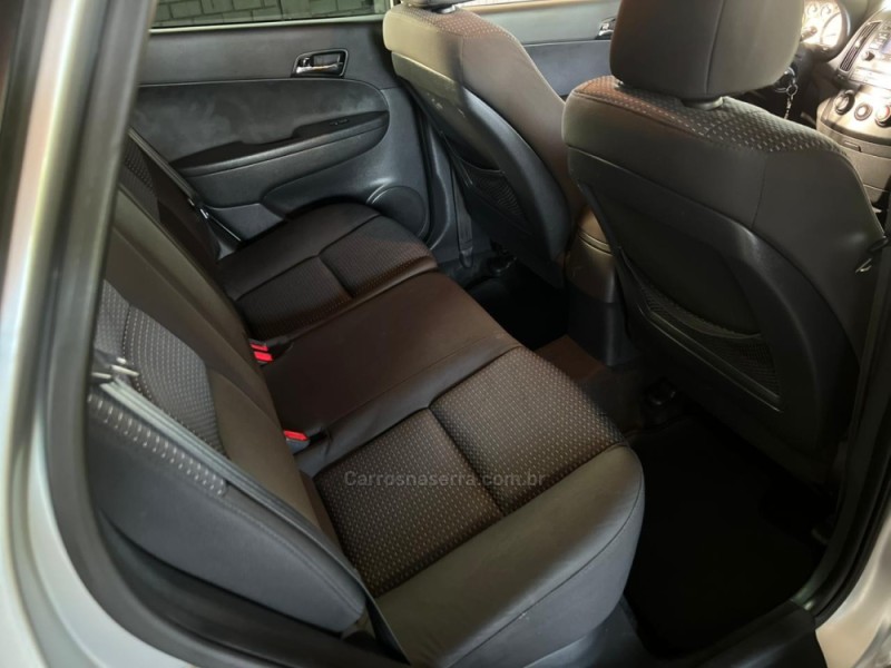 I30 2.0 MPI 16V GASOLINA 4P MANUAL - 2011 - CAXIAS DO SUL