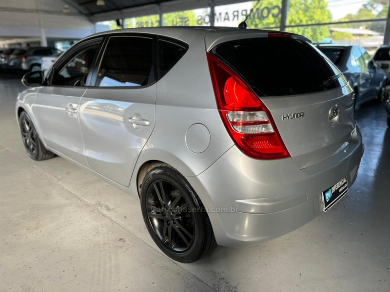 I30 2.0 MPI 16V GASOLINA 4P MANUAL - 2011 - CAXIAS DO SUL