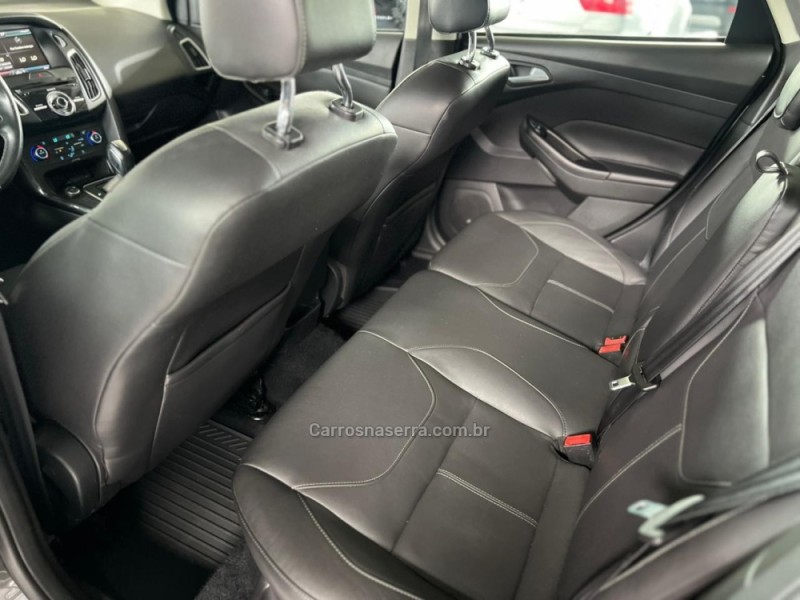 FOCUS 2.0 TITANIUM PLUS SEDAN 16V FLEX 4P AUTOMÁTICO - 2016 - CAXIAS DO SUL