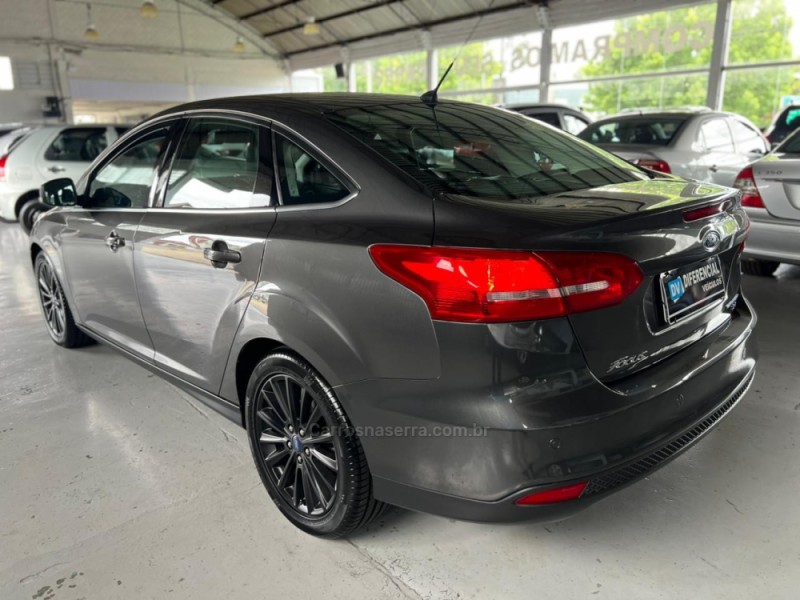 FOCUS 2.0 TITANIUM PLUS SEDAN 16V FLEX 4P AUTOMÁTICO - 2016 - CAXIAS DO SUL