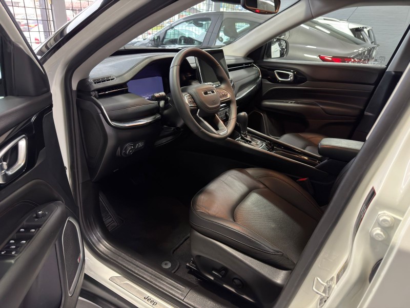 COMPASS 1.3 LIMITED T270 16V TURBO FLEX 4P AUTOMÁTICO - 2025 - CAXIAS DO SUL