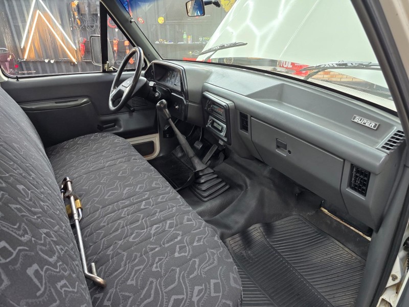 F-1000 3.6 SUPER CS GASOLINA 2P MANUAL - 1993 - FARROUPILHA