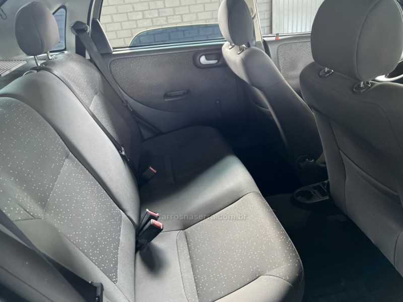 CORSA 1.4 MPFI PREMIUM SEDAN 8V FLEX 4P MANUAL - 2010 - CAXIAS DO SUL