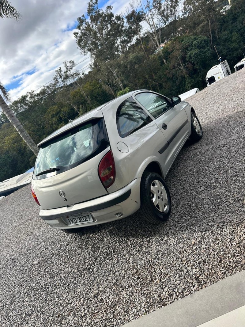 CELTA 1.0 MPFI VHC PIQUET 8V GASOLINA 2P MANUAL - 2001 - CAXIAS DO SUL
