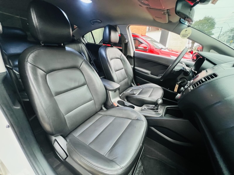 CERATO 1.6 SX3 16V FLEX 4P AUTOMÁTICO - 2015 - CAXIAS DO SUL