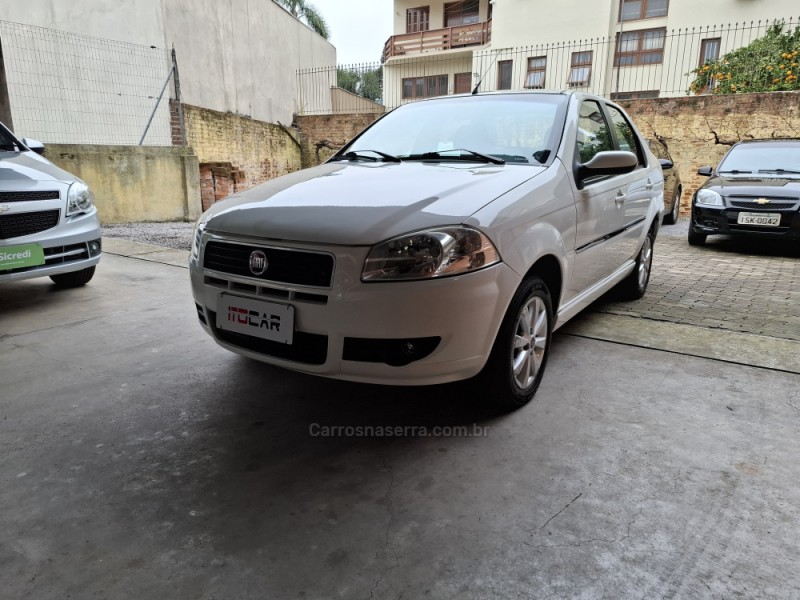 SIENA 1.4 MPI EL 8V FLEX 4P MANUAL - 2011 - GARIBALDI