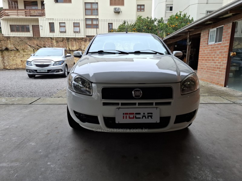 SIENA 1.4 MPI EL 8V FLEX 4P MANUAL - 2011 - GARIBALDI