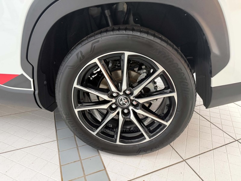 COROLLA 2.0 CROSS GR-S 16V FLEX 4P AUTOMÁTICO - 2025 - PORTO ALEGRE