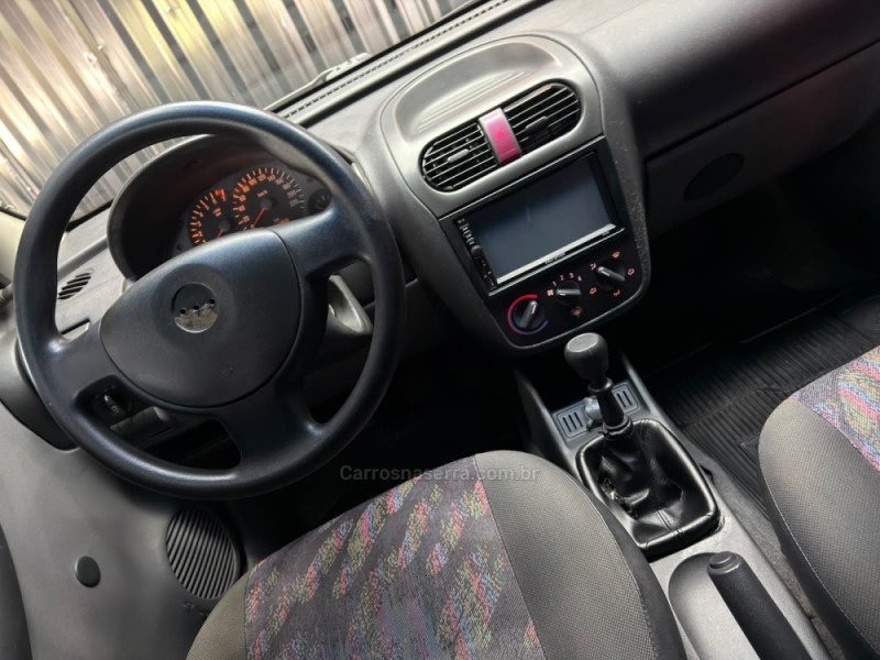CORSA 1.8 MPFI 8V FLEX 4P MANUAL - 2003 - CAXIAS DO SUL