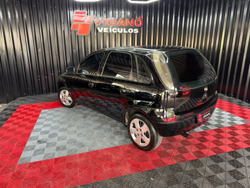 CORSA 1.8 MPFI 8V FLEX 4P MANUAL - 2003 - CAXIAS DO SUL
