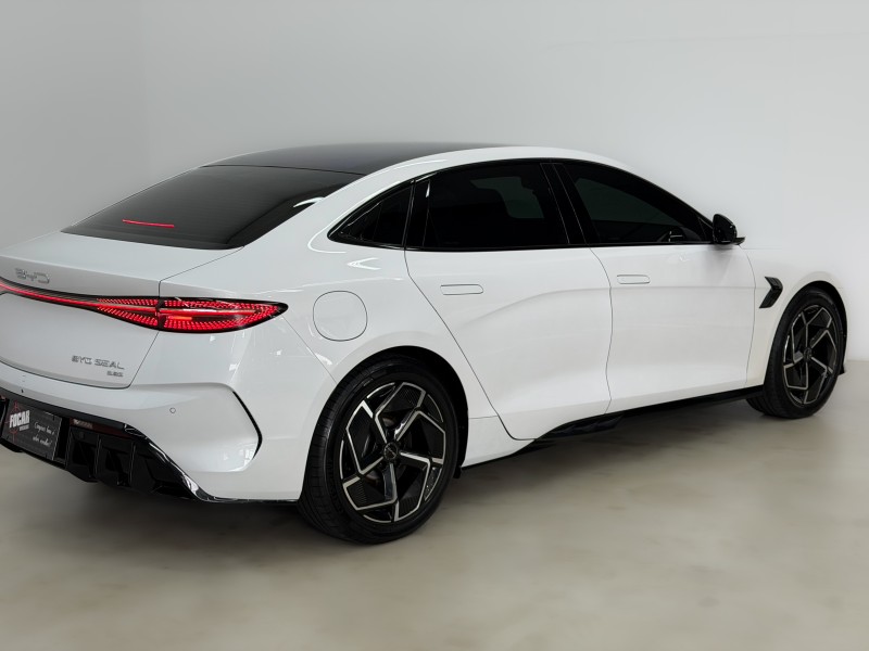 SEAL AWD ELÉTRICO 4P AUTOMÁTICO - 2025 - CAXIAS DO SUL