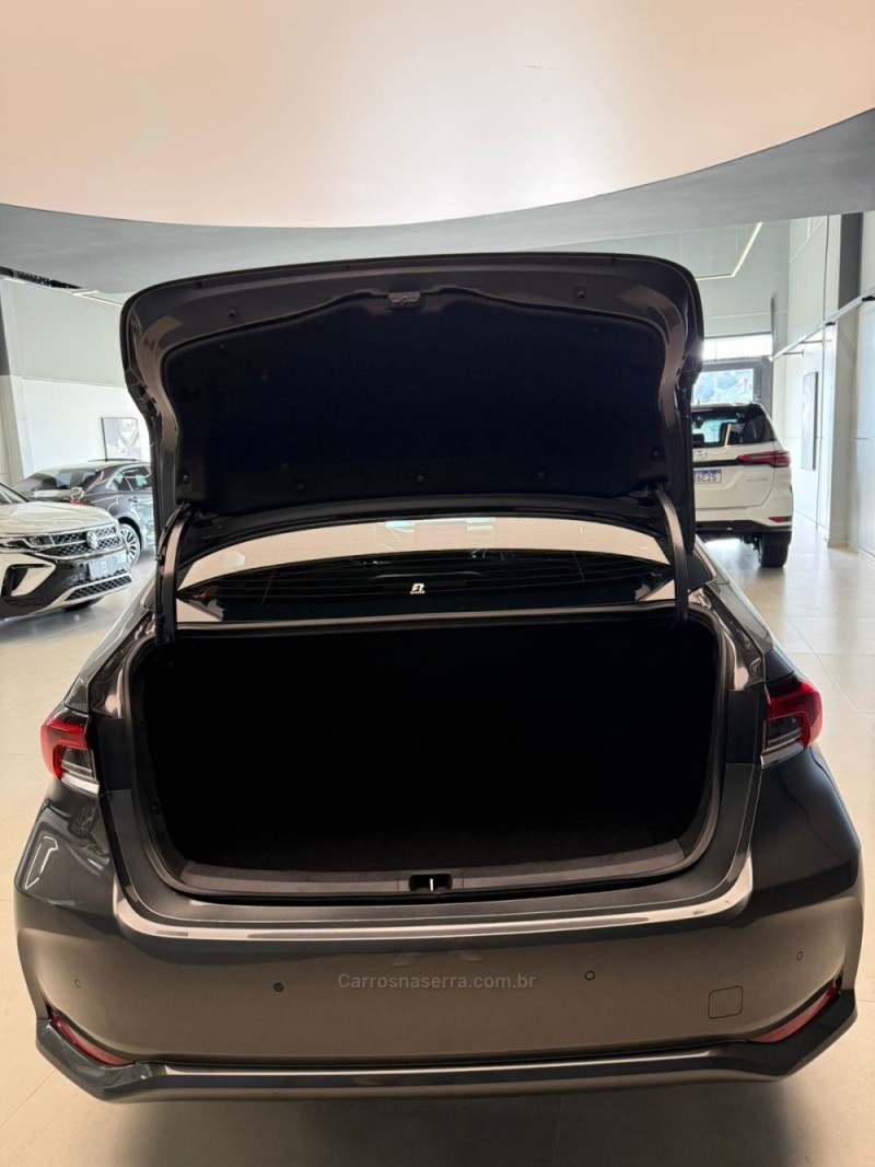 COROLLA 2.0 XEI 16V FLEX 4P AUTOMÁTICO - 2024 - LAJEADO