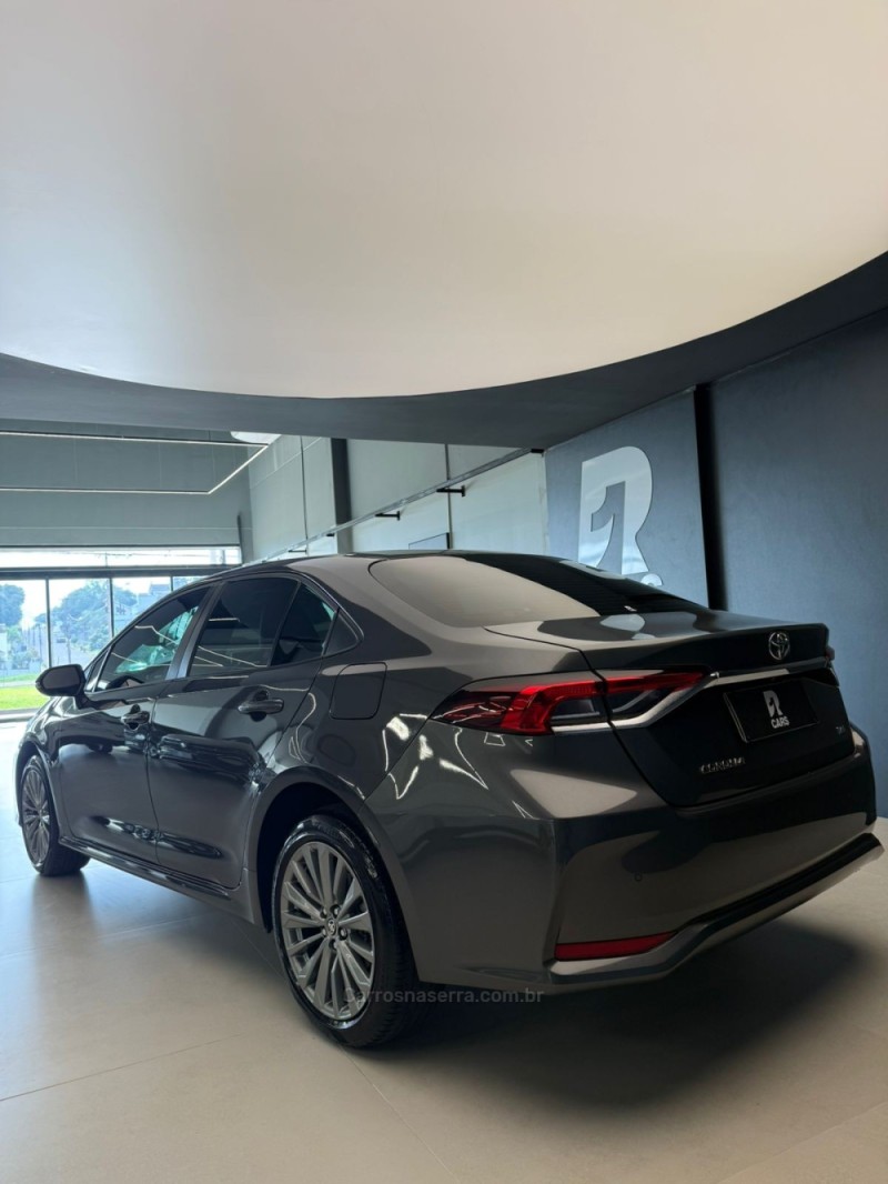 COROLLA 2.0 XEI 16V FLEX 4P AUTOMÁTICO - 2024 - LAJEADO