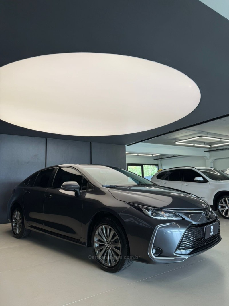 COROLLA 2.0 XEI 16V FLEX 4P AUTOMÁTICO - 2024 - LAJEADO