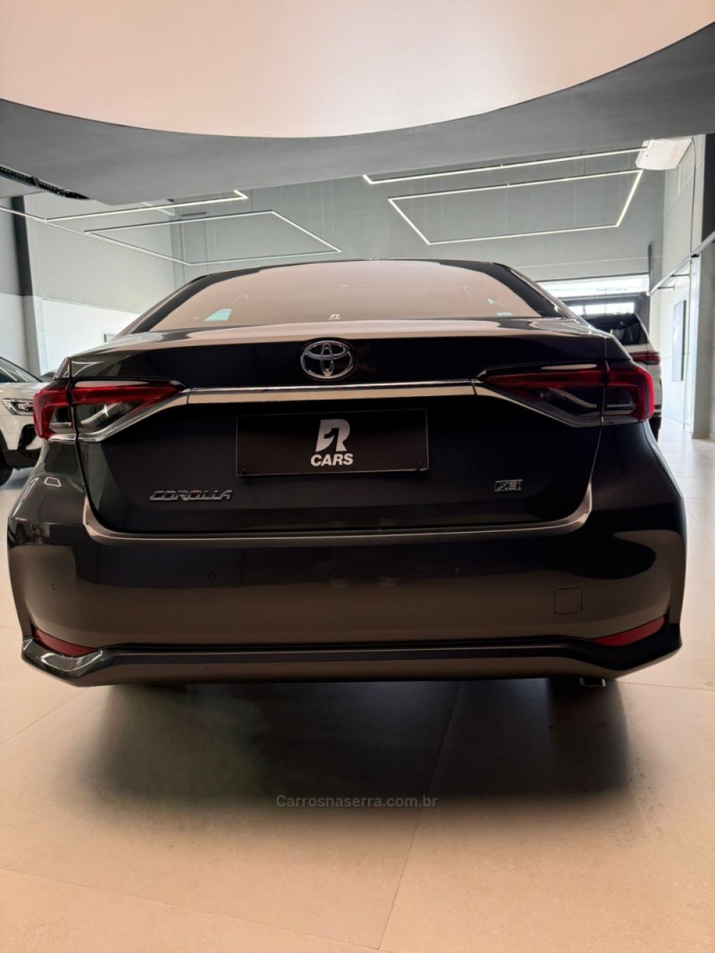 COROLLA 2.0 XEI 16V FLEX 4P AUTOMÁTICO - 2024 - LAJEADO