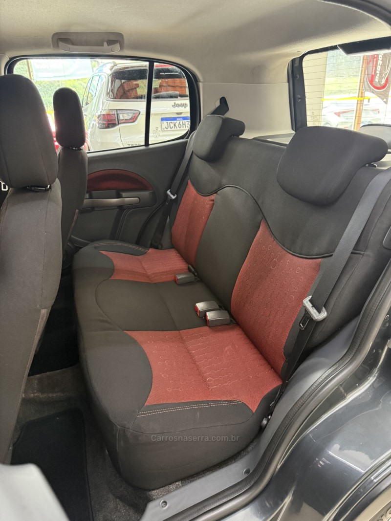 UNO 1.4 EVO SPORTING 8V FLEX 4P MANUAL - 2013 - FARROUPILHA