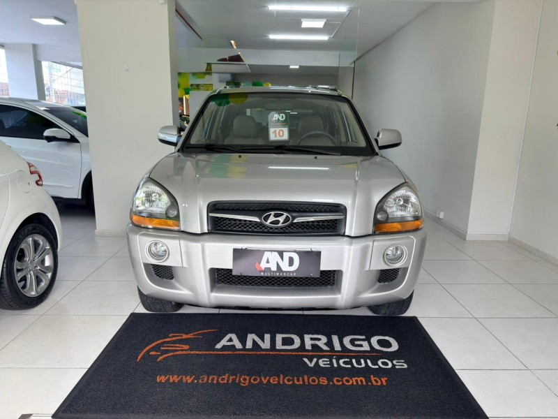 TUCSON 2.0 MPFI GL 16V 142CV 2WD GASOLINA 4P MANUAL - 2010 - CAXIAS DO SUL