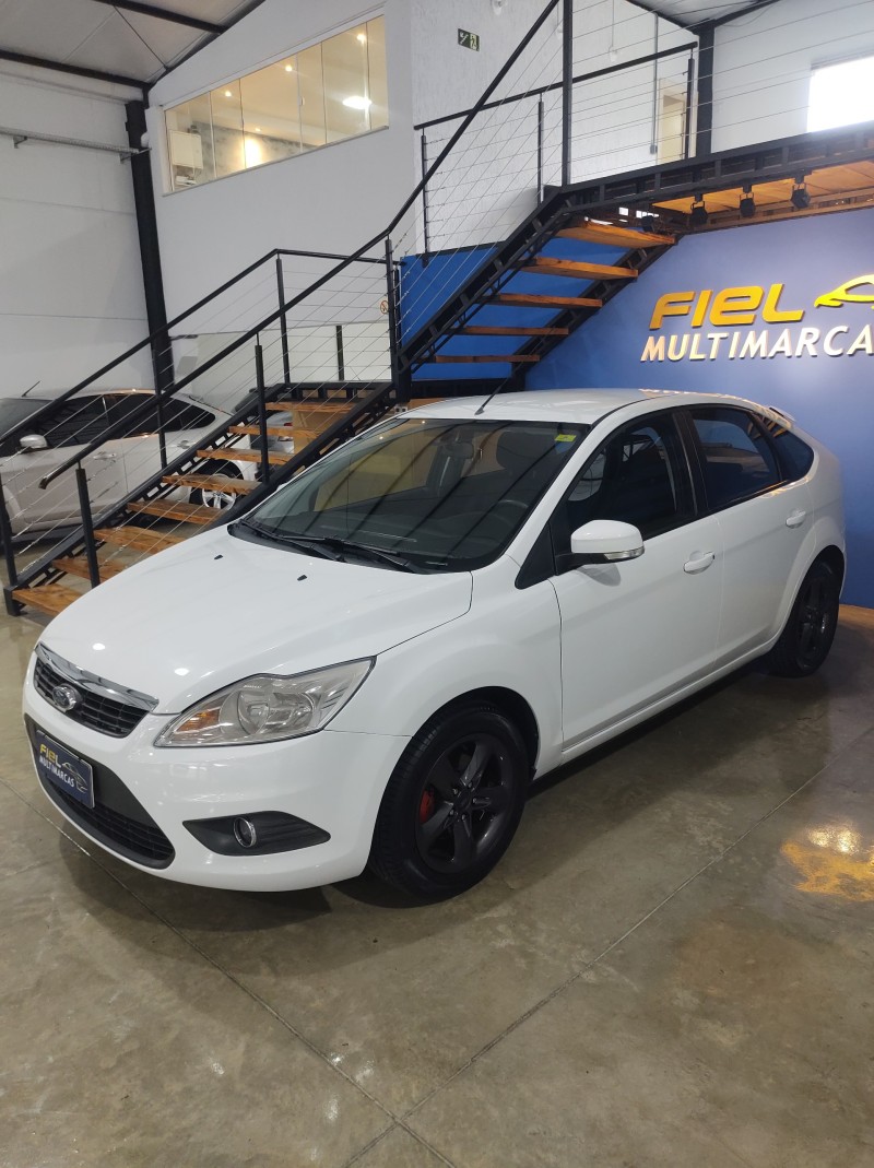 focus 1.6 se 16v flex 4p manual 2012 vale real