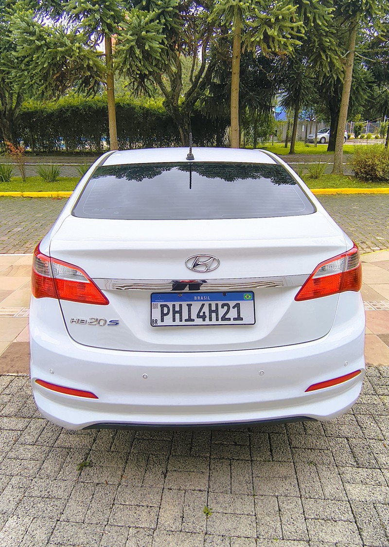 HB20S 1.0 COMFORT STYLE 12V FLEX 4P MANUAL - 2016 - FARROUPILHA