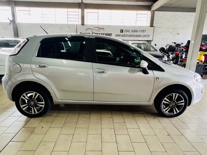 PUNTO 1.4 ATTRACTIVE ITALIA 8V FLEX 4P MANUAL - 2013 - CAXIAS DO SUL