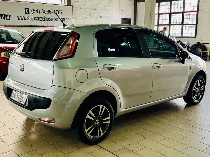 PUNTO 1.4 ATTRACTIVE ITALIA 8V FLEX 4P MANUAL - 2013 - CAXIAS DO SUL
