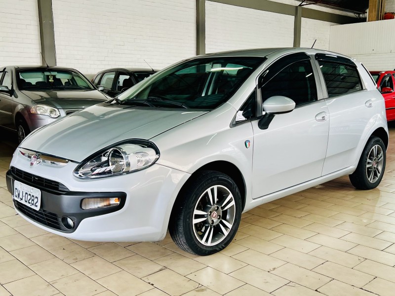 punto 1.4 attractive italia 8v flex 4p manual 2013 caxias do sul