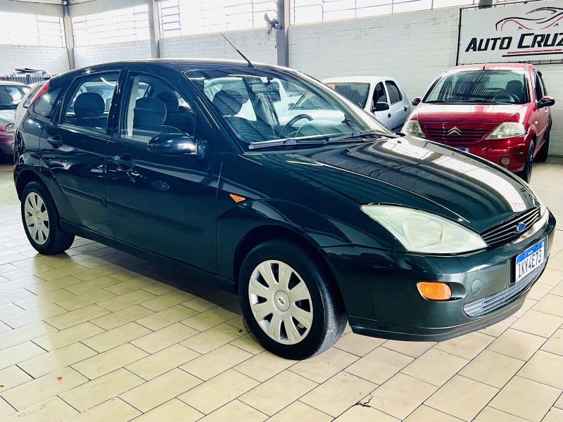 FOCUS 1.8 GLX 16V GASOLINA 4P MANUAL - 2003 - CAXIAS DO SUL