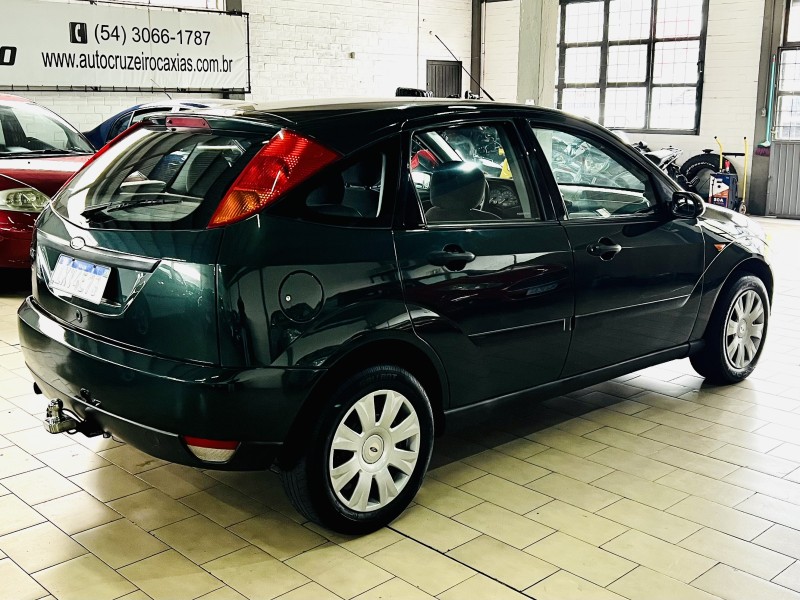 FOCUS 1.8 GLX 16V GASOLINA 4P MANUAL - 2003 - CAXIAS DO SUL