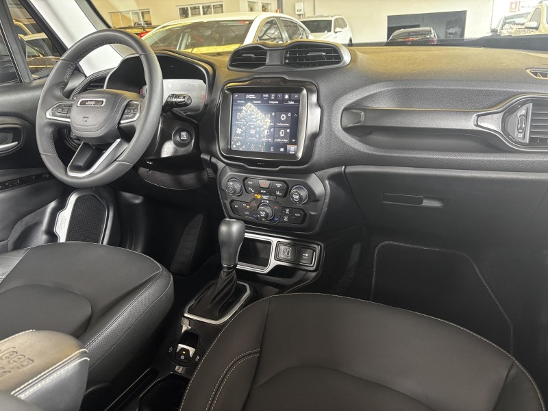 RENEGADE 1.3 16V NIGHT EAGLE T270 TURBO FLEX 4P AUTOMÁTICO - 2025 - FARROUPILHA