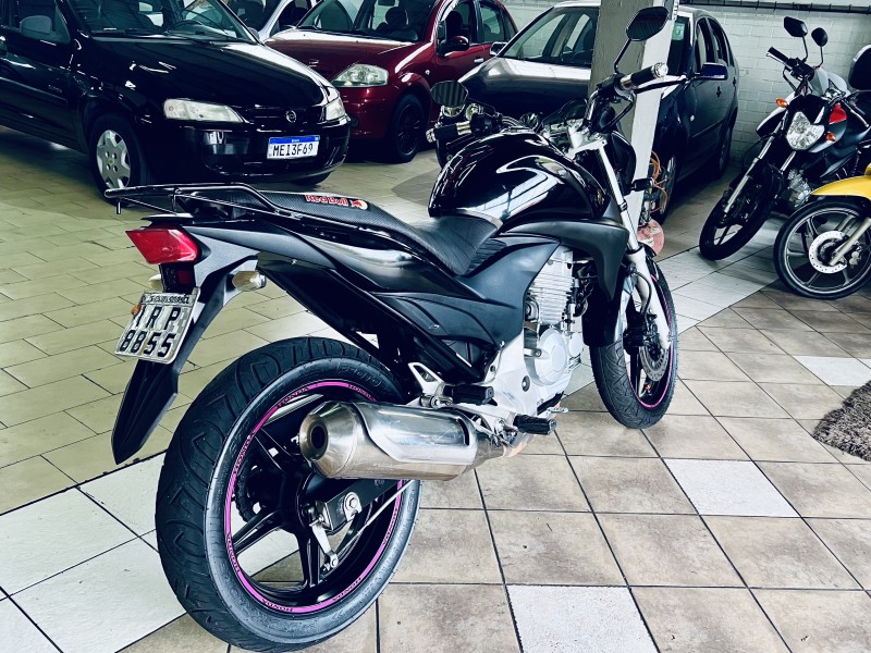 CB 300R ABS - 2011 - CAXIAS DO SUL