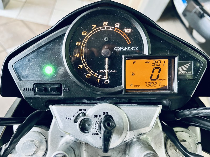 CB 300R ABS - 2011 - CAXIAS DO SUL