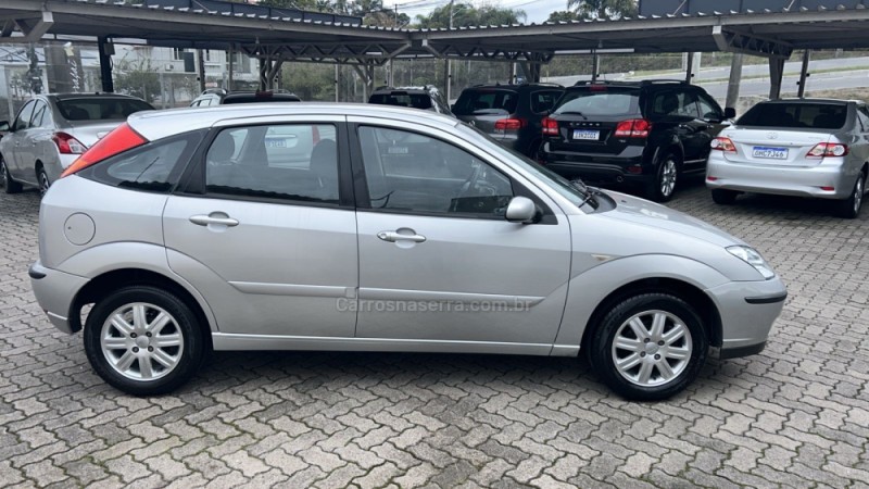 FOCUS 1.6 GLX 8V FLEX 4P MANUAL - 2009 - BENTO GONçALVES