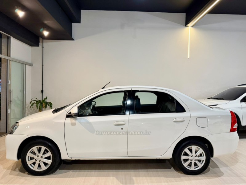 ETIOS 1.5 XLS SEDAN 16V FLEX 4P MANUAL - 2017 - BENTO GONçALVES