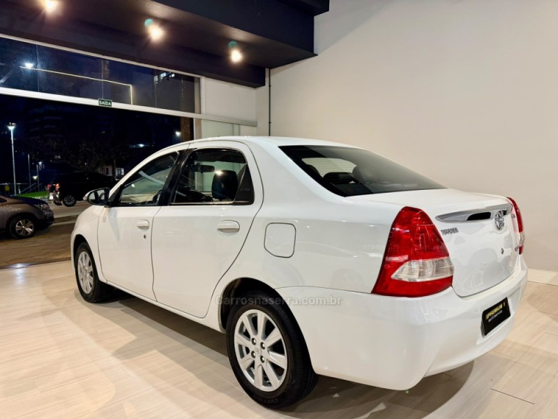 ETIOS 1.5 XLS SEDAN 16V FLEX 4P MANUAL - 2017 - BENTO GONçALVES