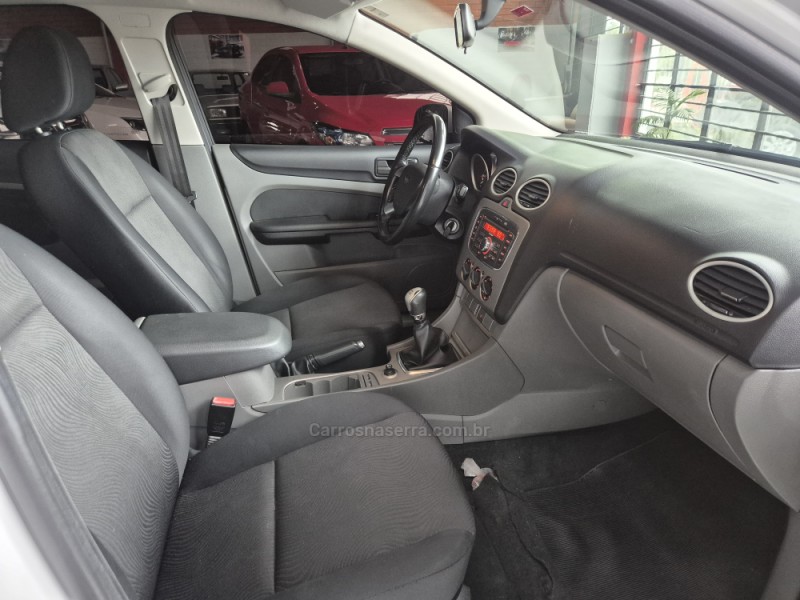 FOCUS 1.6 8V FLEX 4P MANUAL - 2011 - CAXIAS DO SUL