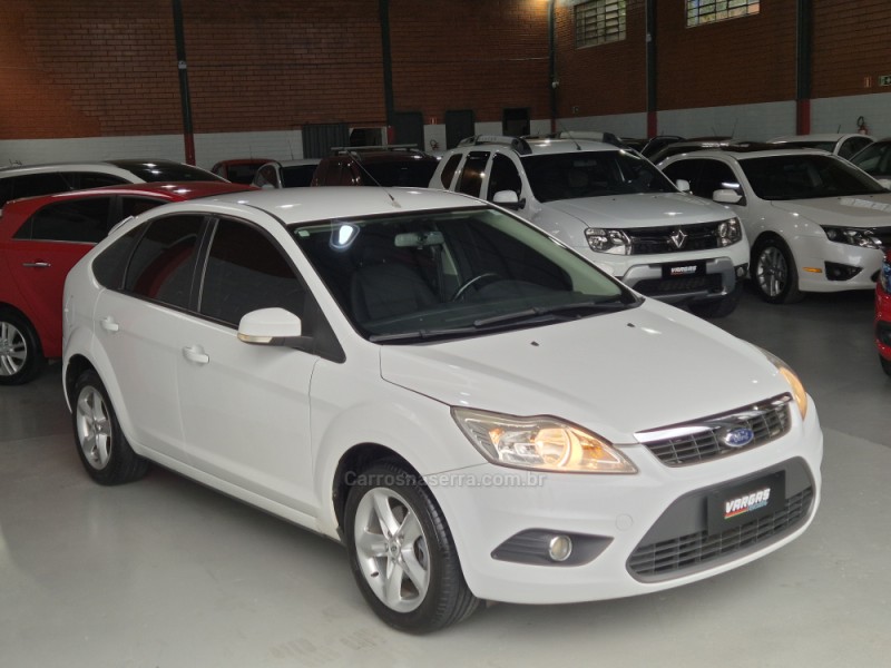 FOCUS 1.6 8V FLEX 4P MANUAL - 2011 - CAXIAS DO SUL